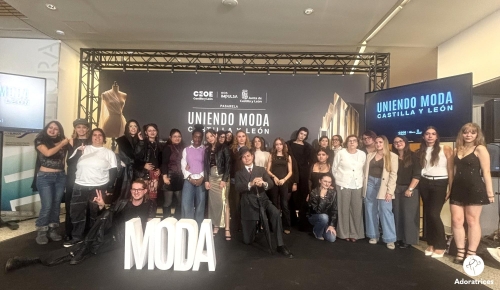 Inspiración y talento: Confección y Moda en la Pasarela Uniendo Moda Inspiración y talento: Confección y Moda en la Pasarela Uniendo Moda